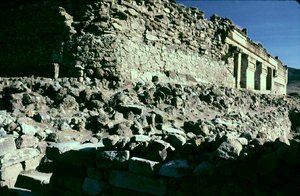 外観図 作： Pre Columbian Pre Columbian
